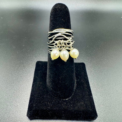 Pearl Dangle Ring