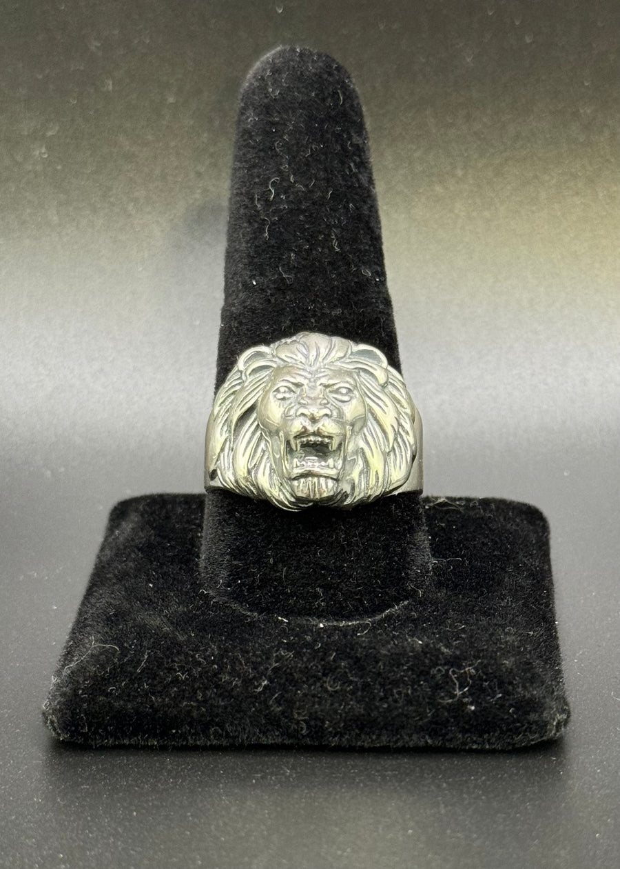 Man's Lion Ring